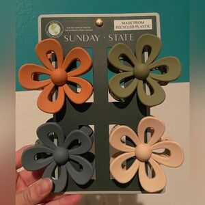 Flower clips